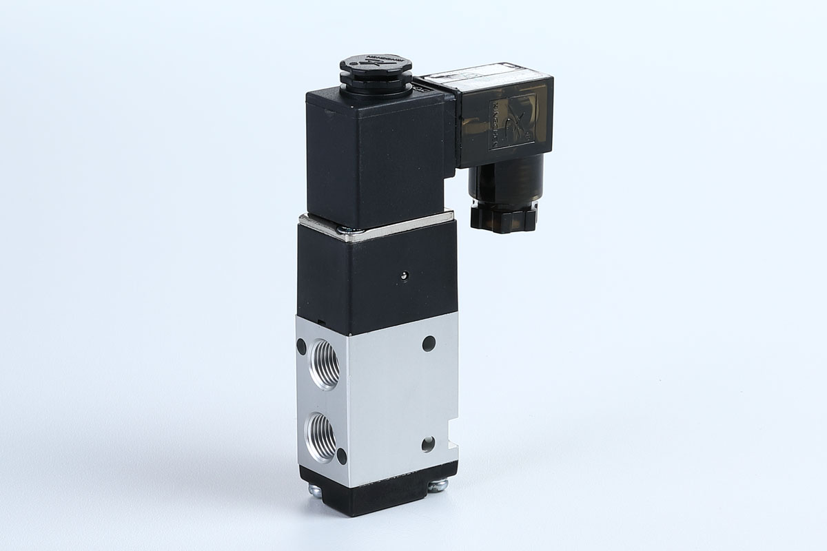 Pneumatic Solenoid Valve 3V1 3V1 Series 3-Port 2-Position (3/2) Direct Acting Solenoid Valve - Compact Brass Body