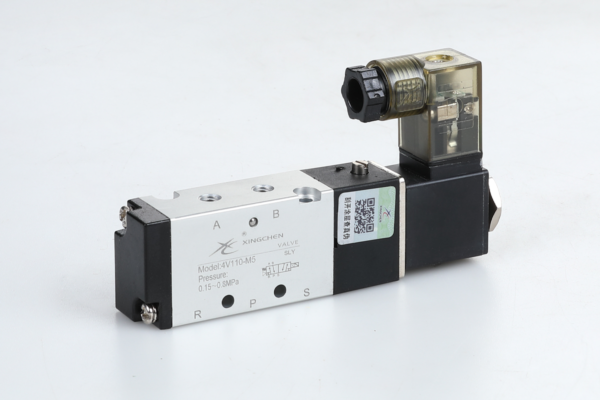 Pneumatic Solenoid Valve 4V-1 Pneumatic Solenoid Valve (5 port-2 way、5 port-3 way) 4V100 Series